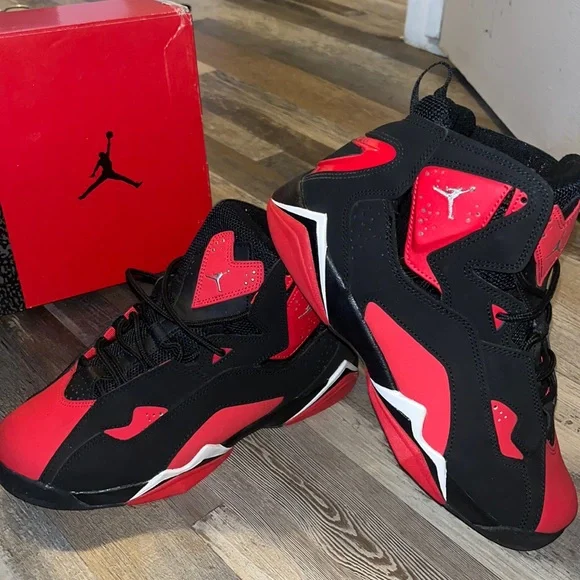 Shoes | Jordan True Flight Black University Red Only Wore  display picture 1